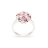 Sortija oro blanco rubies y diamantes RJ19009 en diseño floral