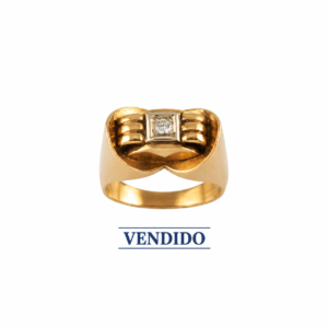 Sortija chevalier de oro amarillo con 1 brillante