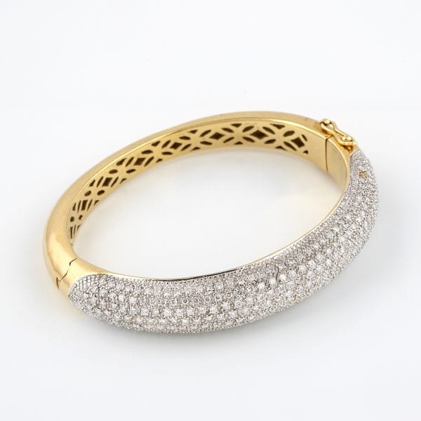 PULSERA RIGIDA ORO AMARILLO CON VISTAS ORO BLANCO Y PAVE DE BRILLANTE - Imagen 4