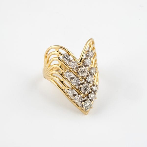 SORTIJA CORAZON DE ORO AMARILLO DE 14KT  CON 15 BRILLANTES