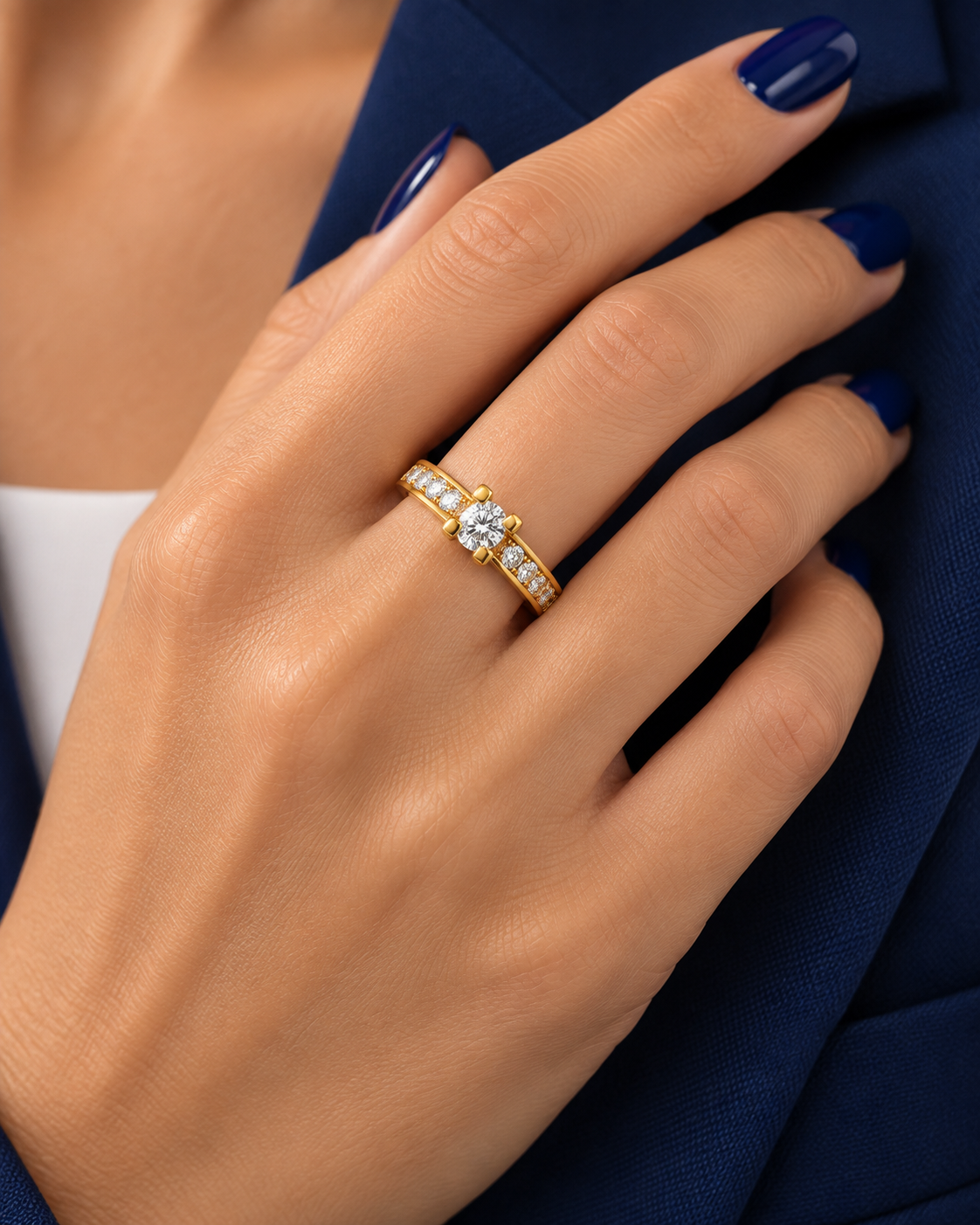 SORTIJA SOLITARIO EN ORO AMARILLO 18 KT CON BRILLANTES SORTIJA SOLITARIO EN ORO AMARILLO 18 KT CON BRILLANTES - Imagen 4
